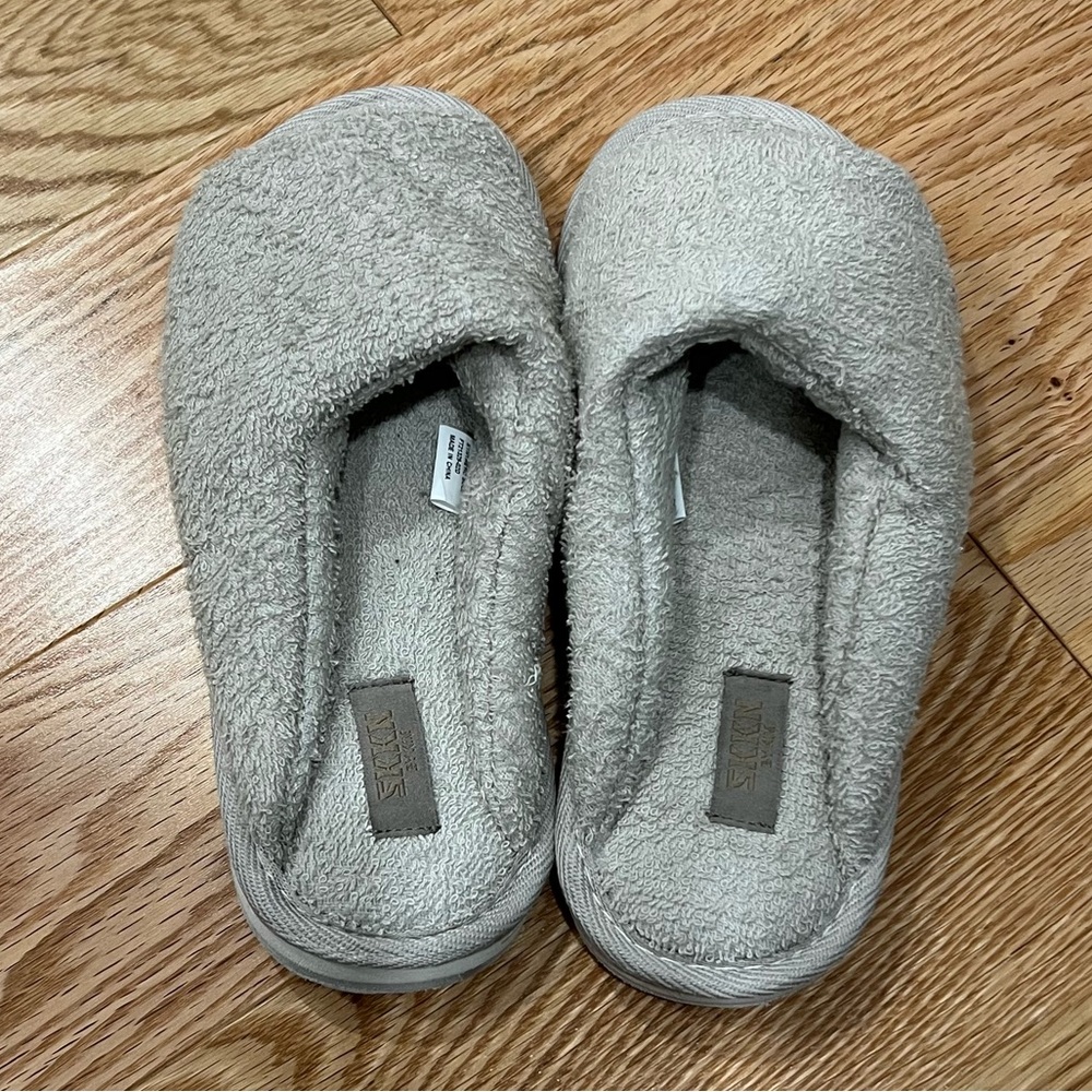 Skkn by Kim Kardashian Spa Terrycloth Slippers